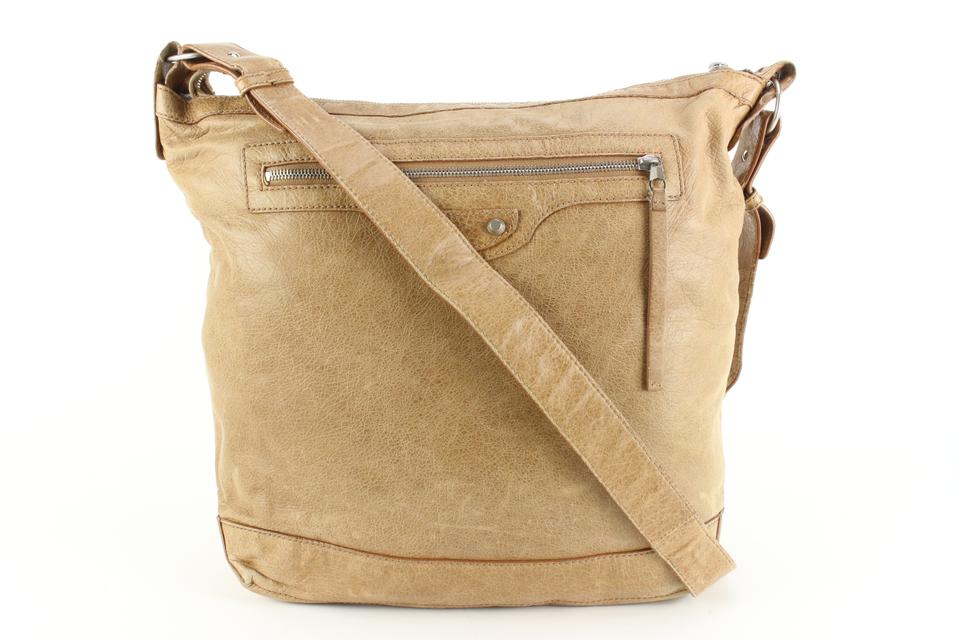 Balenciaga Brown Leather Classic the Day Hobo Messenger 14ba53s Balenciaga Brown Leather Classic the Day Hobo Messenger 14ba53s