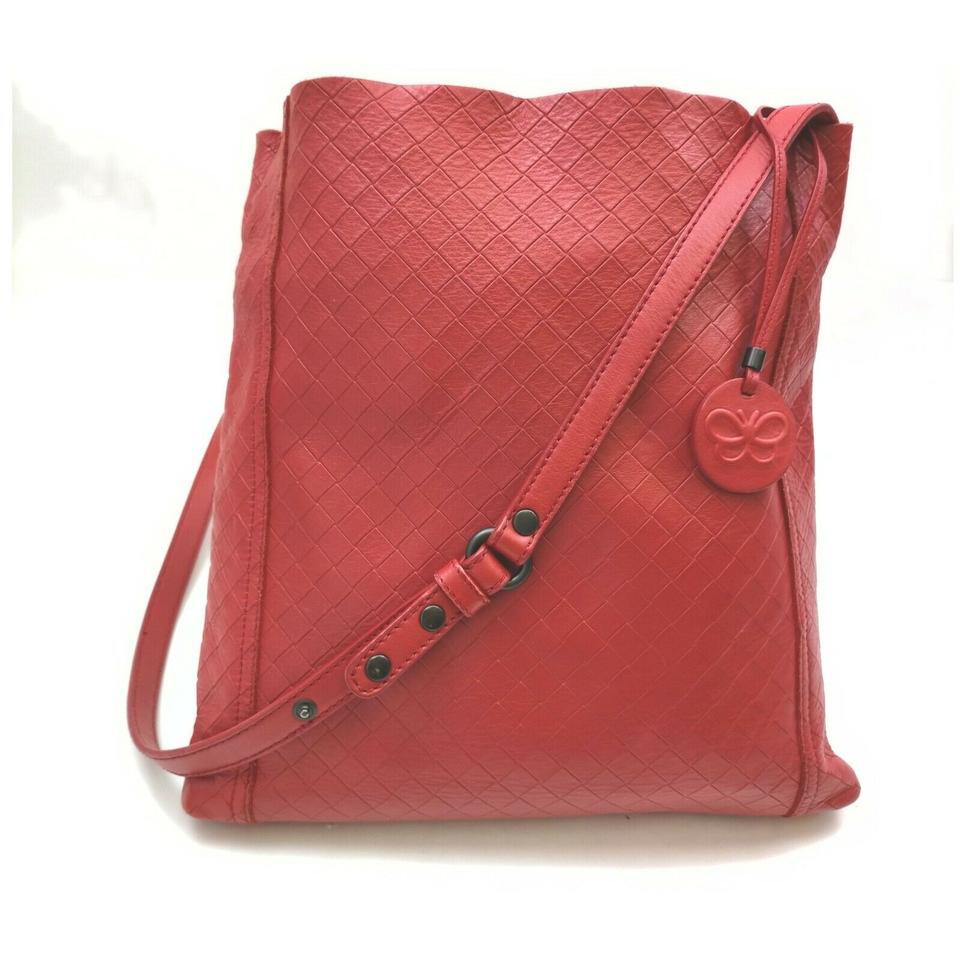 Bottega Veneta Quilted Red Leather Messenger Hobo 861217 Bottega Veneta Quilted Red Leather Messenger Hobo 861217