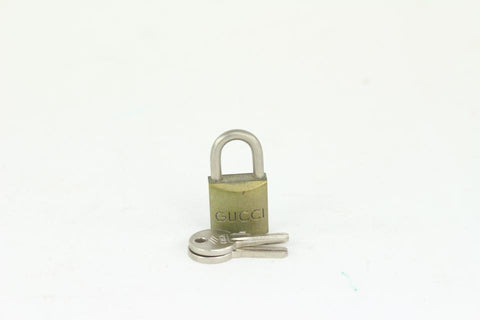 Gucci Brass Logo Padlock and Key Cadena Lock Set Bag Charm 1025g24