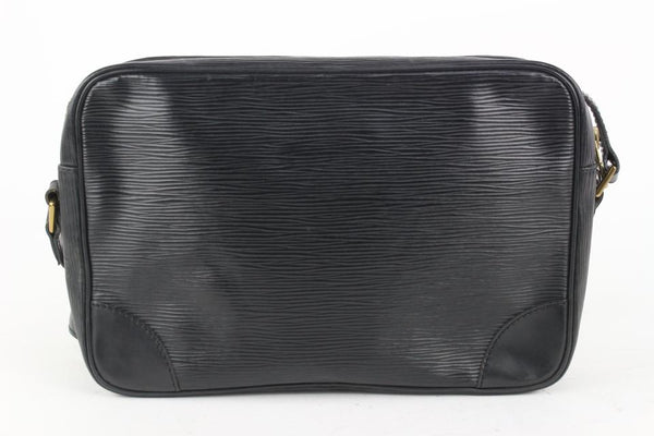 Louis Vuitton Black Epi Leather Noir Trocadero 24 Crossbody Bag 855007 For  Sale at 1stDibs