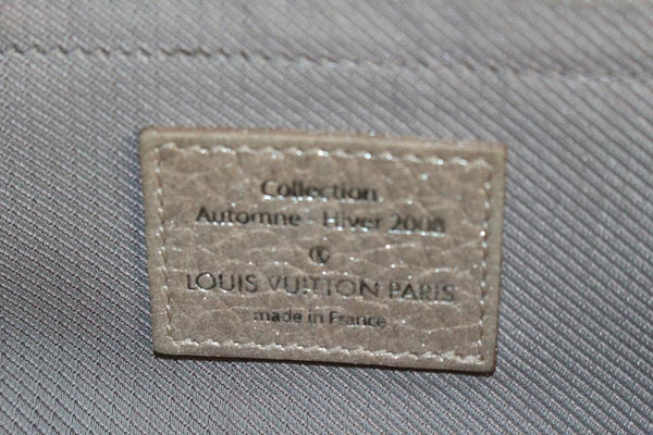 Louis Vuitton Metallic Champagne Leather Monogram Comet Boston Bag 39l –  Bagriculture