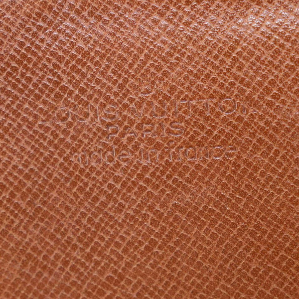 Magasin éphémère Louis Vuitton copie