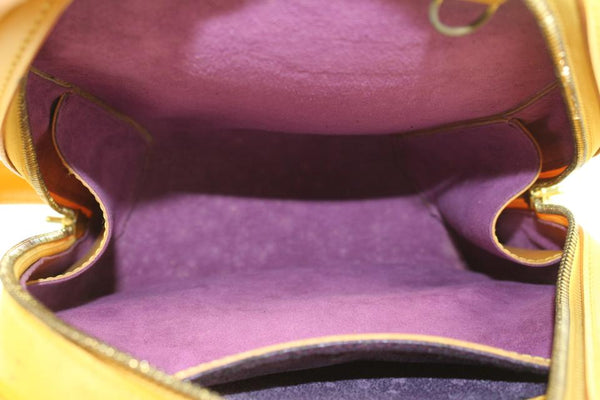 Louis Vuitton Mabillon Handbag 301326