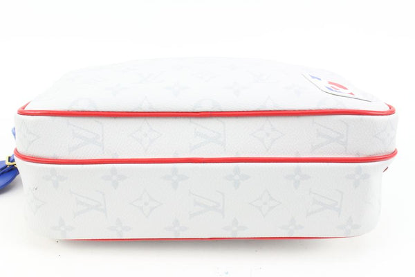 Louis Vuitton LV x NBA White Monogram Antartica Nile Messenger Bag Leather  ref.660017 - Joli Closet