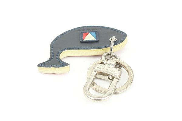 Louis Vuitton LV Americas Cup Gaston V Whale Keychain Bag Charm 2lk412 –  Bagriculture