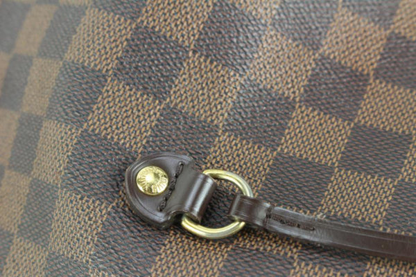 Original Louis Vuitton Handbag Never Full -Comes. With Tote/Clutch