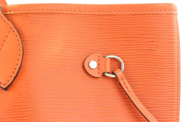 Néonoé leather handbag Louis Vuitton Orange in Leather - 36783123