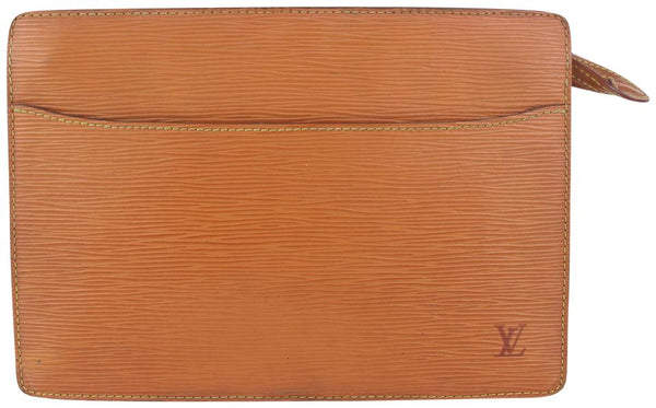 Leather clutch bag Louis Vuitton Brown in Leather - 31776817