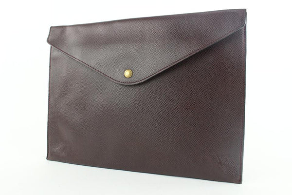 Louis Vuitton Bordeaux Taiga Leather Porte Documents Envelope Clutch 205lvs55