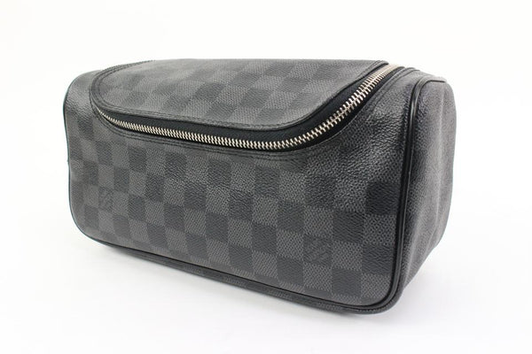 Louis Vuitton Toiletry Cosmetic Men Travel Bag Damier Graphite