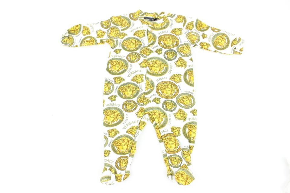 Versace Size 3-6M Months Baby Gold Medusa Bodysuit Romper 120v24 Versace Size 3-6M Months Baby Gold Medusa Bodysuit Romper 120v24