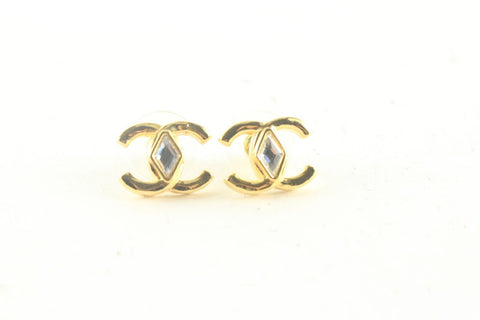 23C CHANEL CC Logo Crystal Earrings Studs Gold Tone 5CZ811K