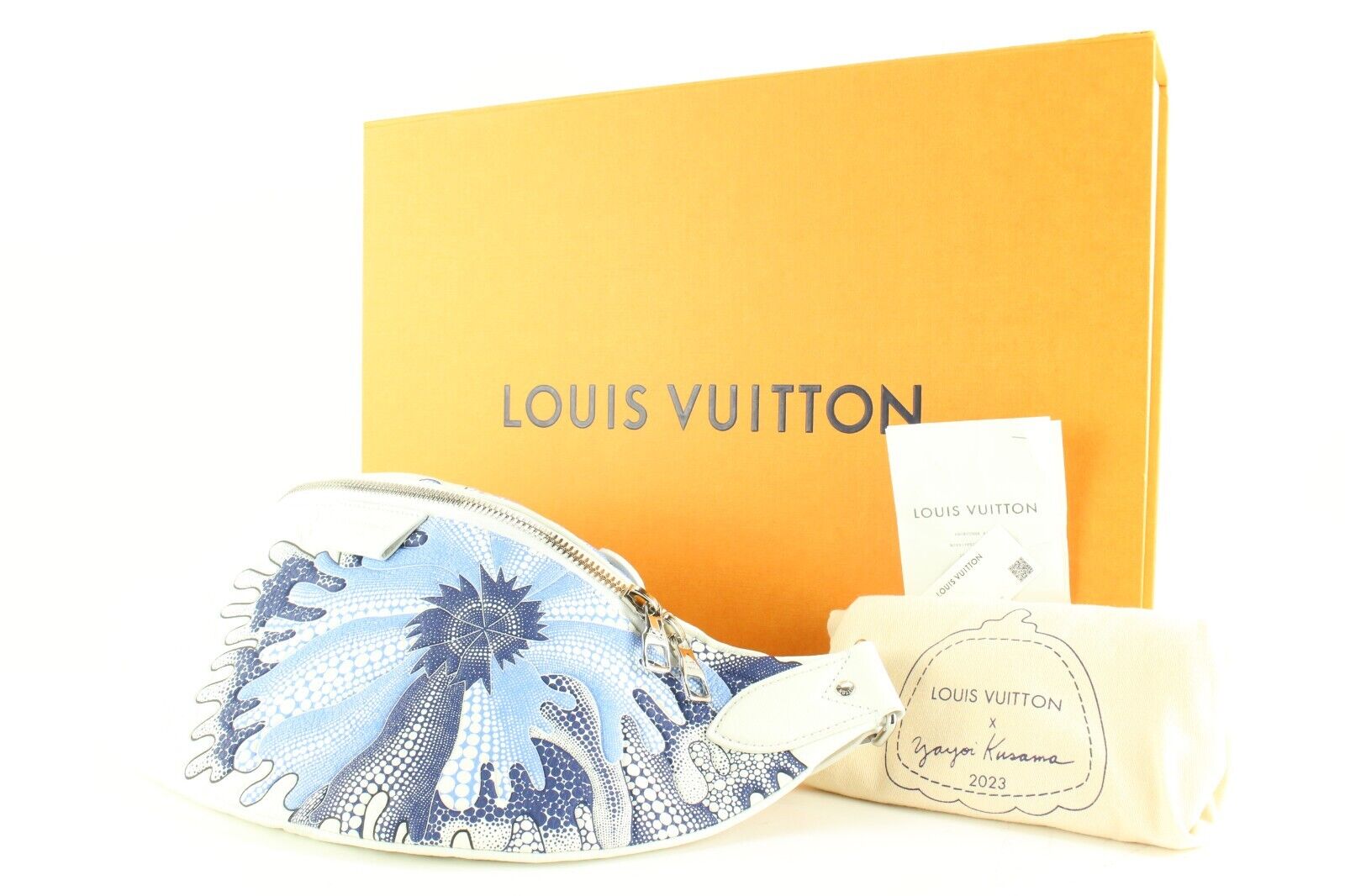 Louis Vuitton x Yayoi Kusama Maxi Bumbag White