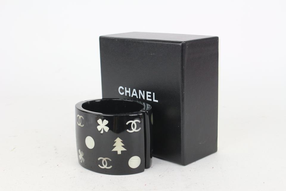 Chanel Black Lapin Rabbit Fur Wrist Cuff Bracelet – parisdiva.com