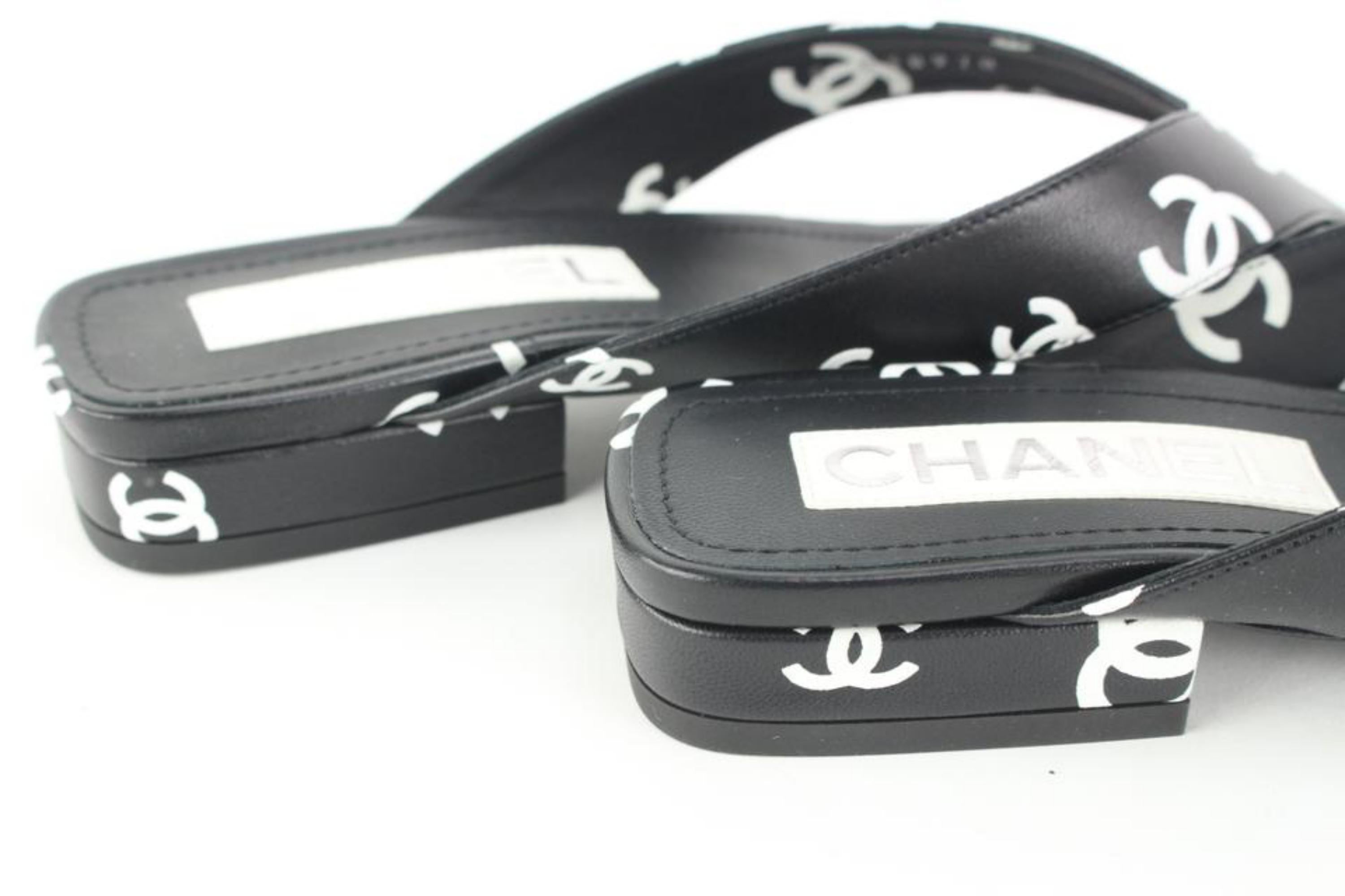 Chanel Sz 37 22S Black White Lambskin CC Logo Thong Flat Flip Flop 45cz518s