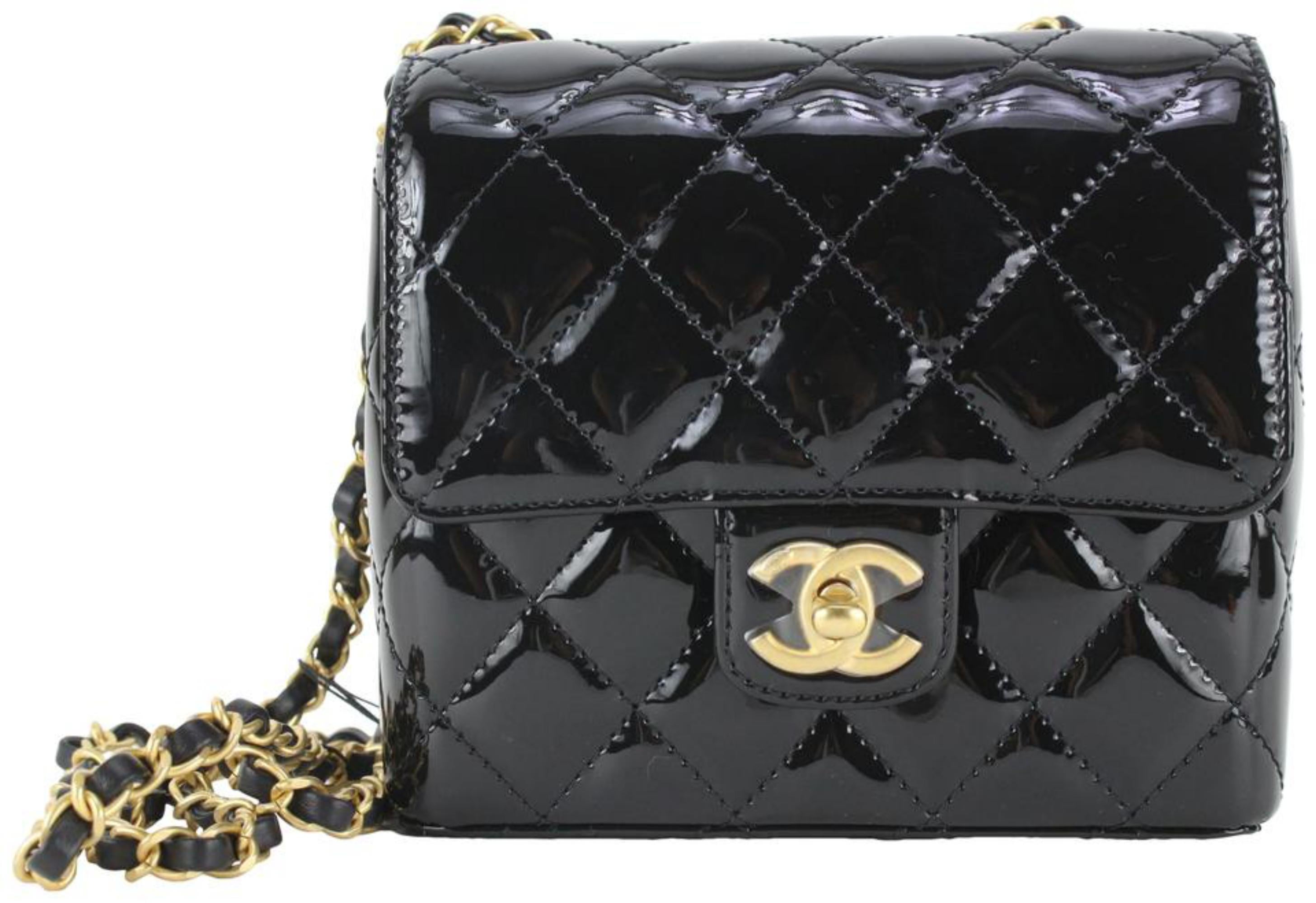 Chanel small lipstick flap bag Black Patent leather ref.257068 - Joli Closet
