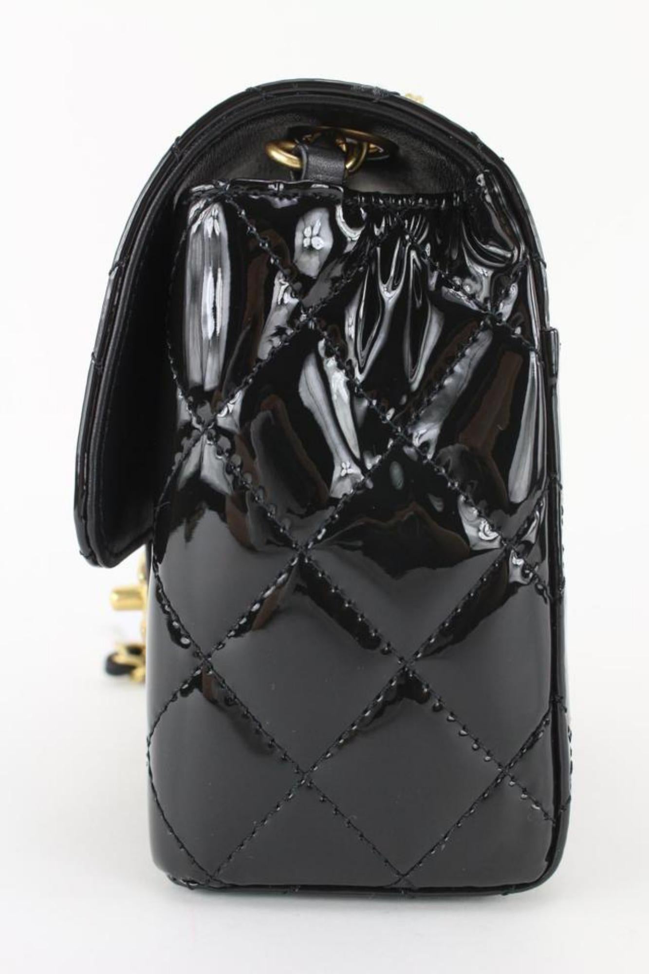 Small flap bag, Patent calfskin & black metal, black — Fashion | CHANEL