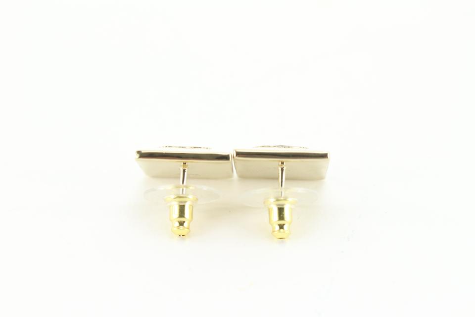 Chanel 22A Square CC Earrings