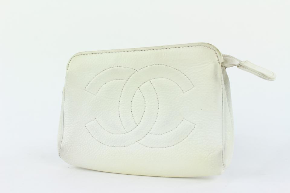 ❤️ SOLD 💋 Chanel toiletry pouch Chanel canvas toiletry pouch in