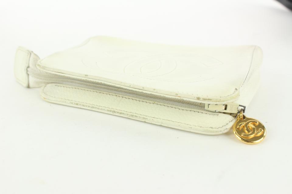 Chanel Classic Mini Pouch in Caviar / Gold Hardware – Elephant Clouds  Apparel