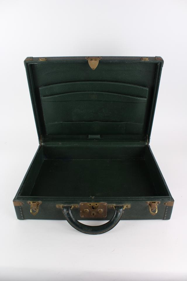 Louis Vuitton Green Taiga President Classeur Attach Hard Trunk Briefcase  1lv62