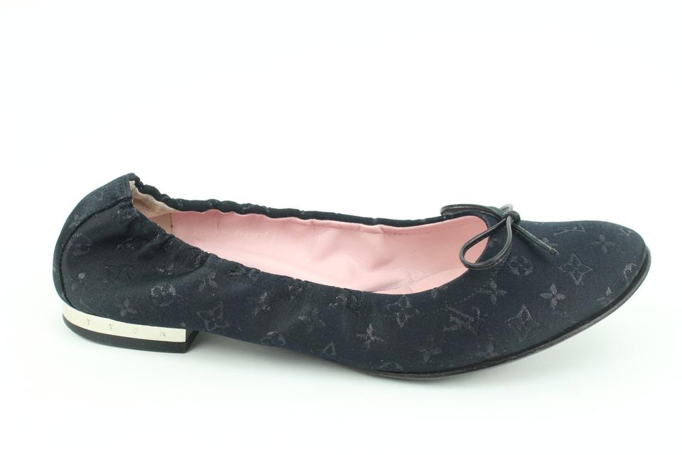 Louis Vuitton Size 34.5 Black Monogram Satin Ballerina Flats 62lv32s