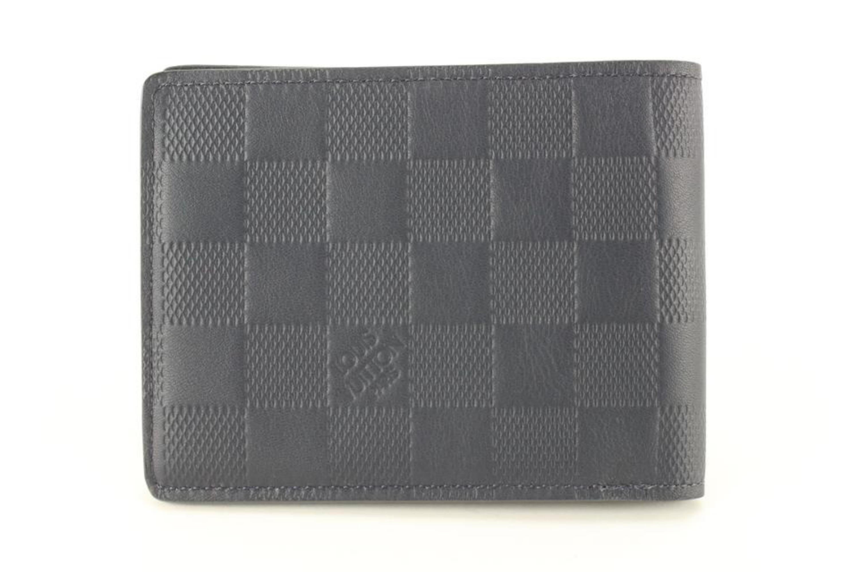 Louis Vuitton Monogram Men's Bifold Wallet