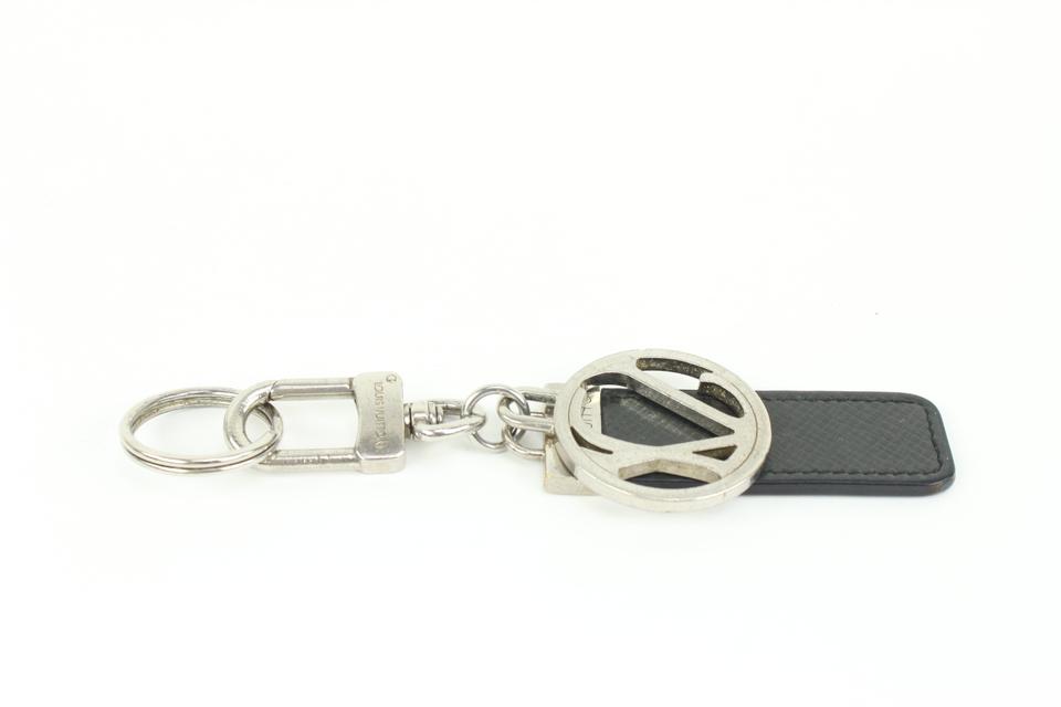 Louis Vuitton Auth Metal Taiga Leather porte cles tab LV Key Chain Bag  Charm LV