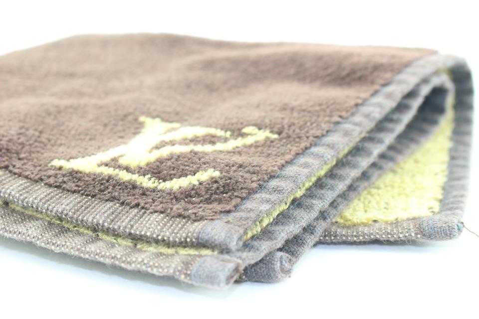 Louis Vuitton Monogram Towel - Green Bath, Bedding & Bath - LOU785178