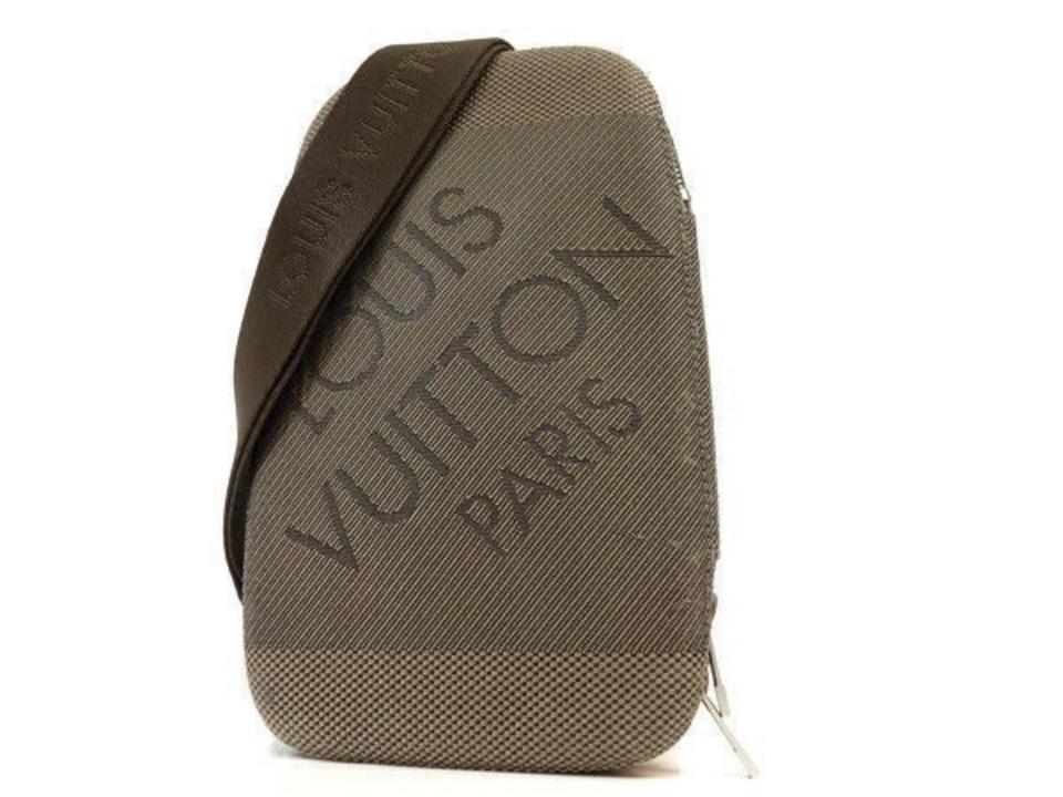 Louis Vuitton Bum Bag Organizer 