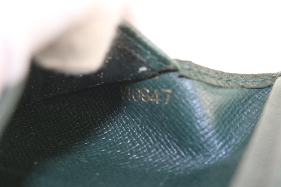 Louis Vuitton Unisex Vintage Taiga Leather Brazza Long Bifold Wallet Dark Green