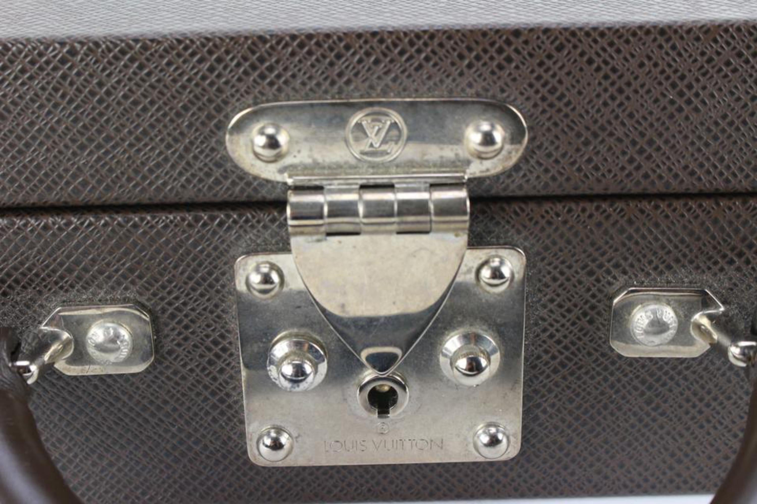 Louis Vuitton Brown Grizzli Taiga Leather President Briefcase