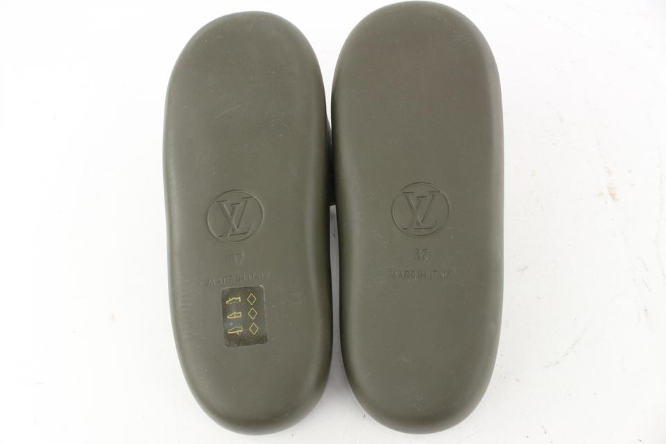 Louis Vuitton Authenticated Sunbath Sandal
