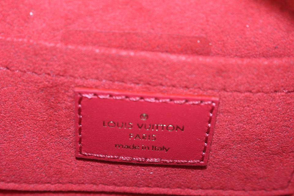 Louis Vuitton New Wave Love Lock Heart Bag - Red Crossbody Bags, Handbags -  LOU276952