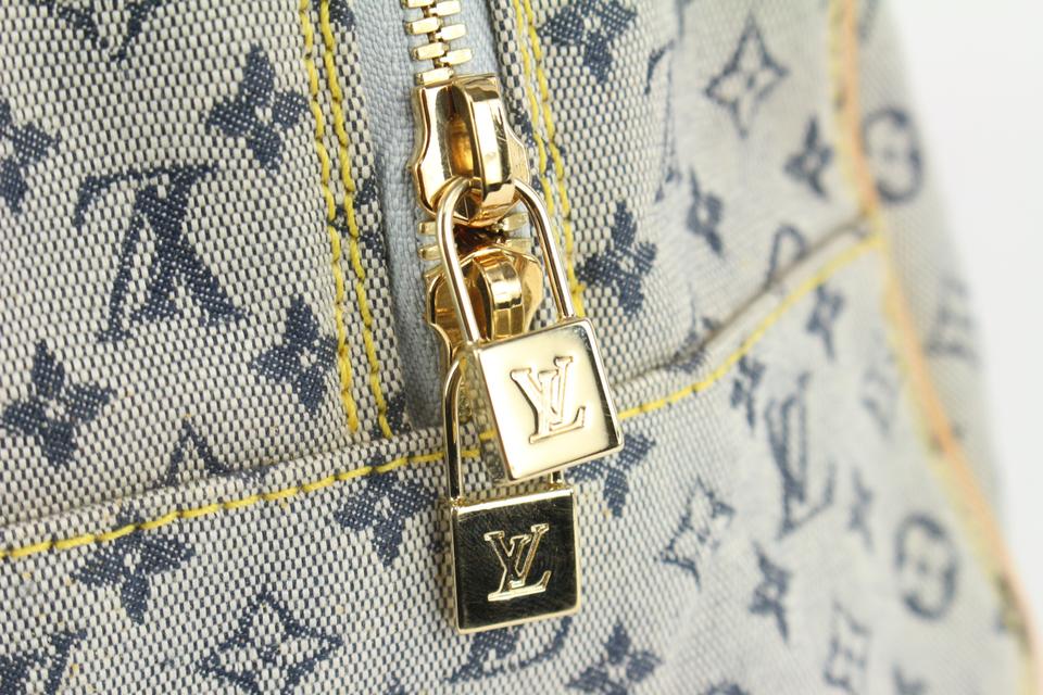 Bag Louis Vuitton Navy in Plastic - 31094633