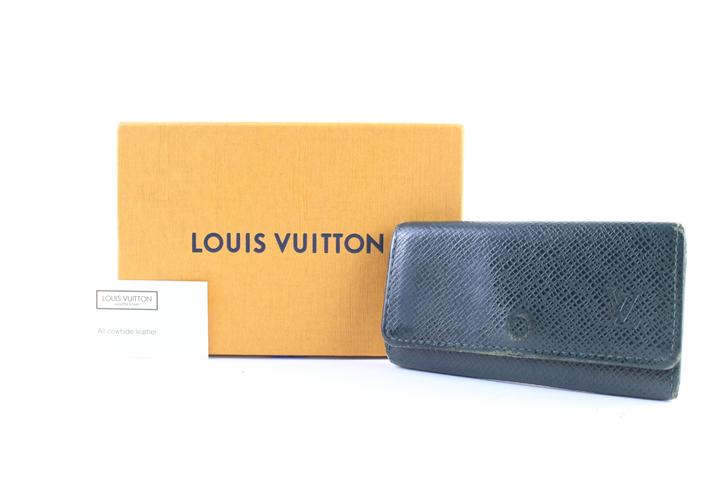Authenticated Used LOUIS VUITTON Louis Vuitton Taiga Portocre LV Club  Keychain Keyring Key Charm Ardoise Initial M65046 CX0173