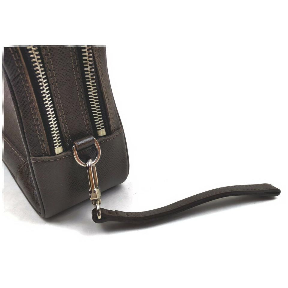 LOUIS VUITTON travel pouch in brown taiga leather - VALOIS VINTAGE PARIS