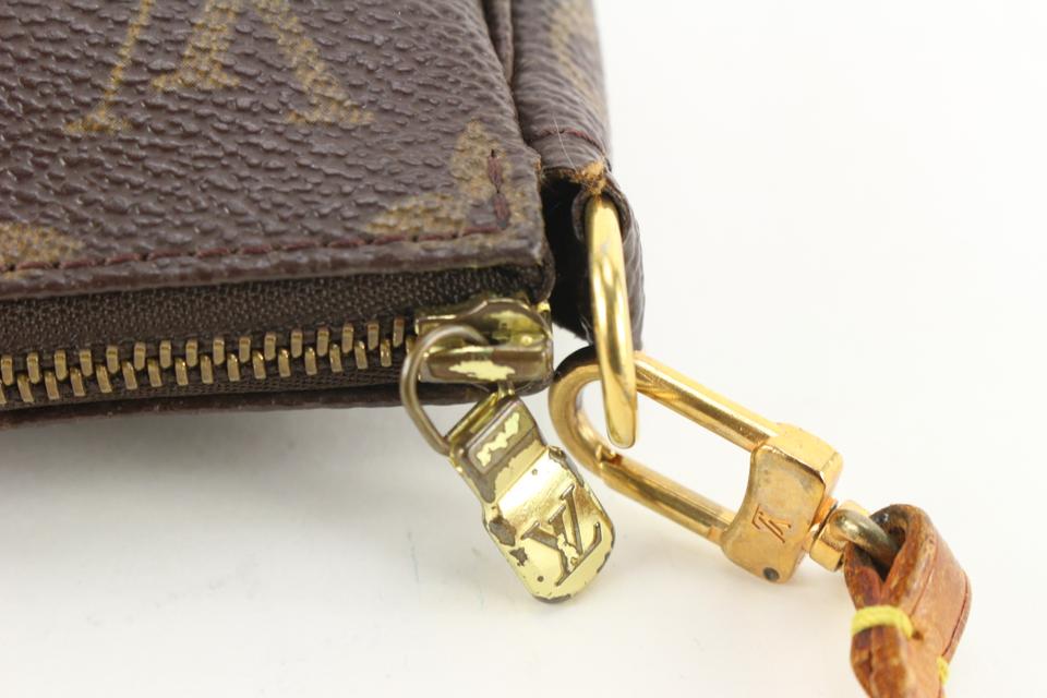 Louis Vuitton Monogram Pochette Accessoires Wristlet Pouch 83lk711s