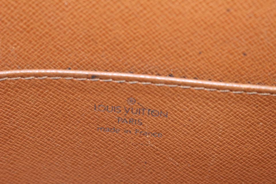 Louis Vuitton Epi Pochette Homme (SHG-31670) – LuxeDH