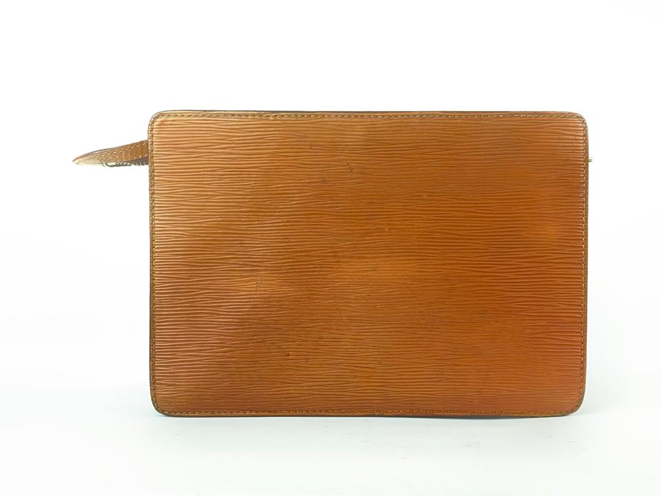 90's Vintage Louis Vuitton epi brown clutch purse. LV epi pouch for un –  eNdApPi ***where you can find your favorite designer  vintages..authentic, affordable, and lovable.