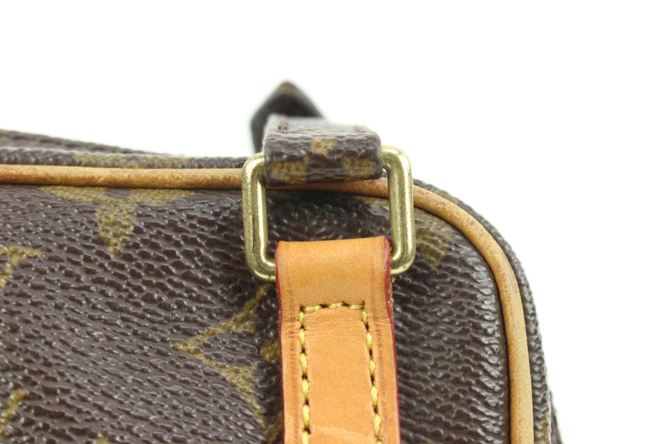 Discontinued product Louis Vuitton monogram shoulder bag pochette