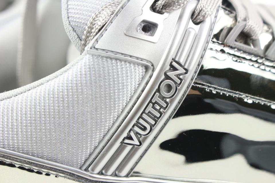 Louis - Vuitton - M41056 – virgil abloh unveils new louis vuitton sneaker  at paris - Hand - Louis Vuitton x Stephen Sprouse pre-owned Handtuch mit  Graffiti-Print Schwarz - Bag - Monogram - 2Way - MM - Montaigne