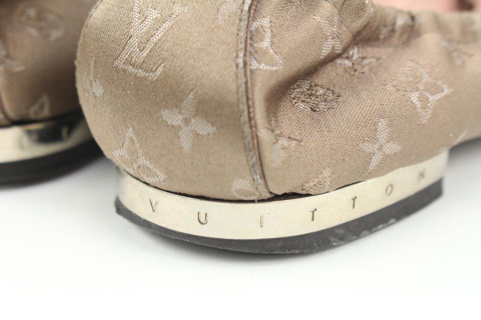 Louis Vuitton Size 34.5 Black Monogram Satin Ballerina Flats