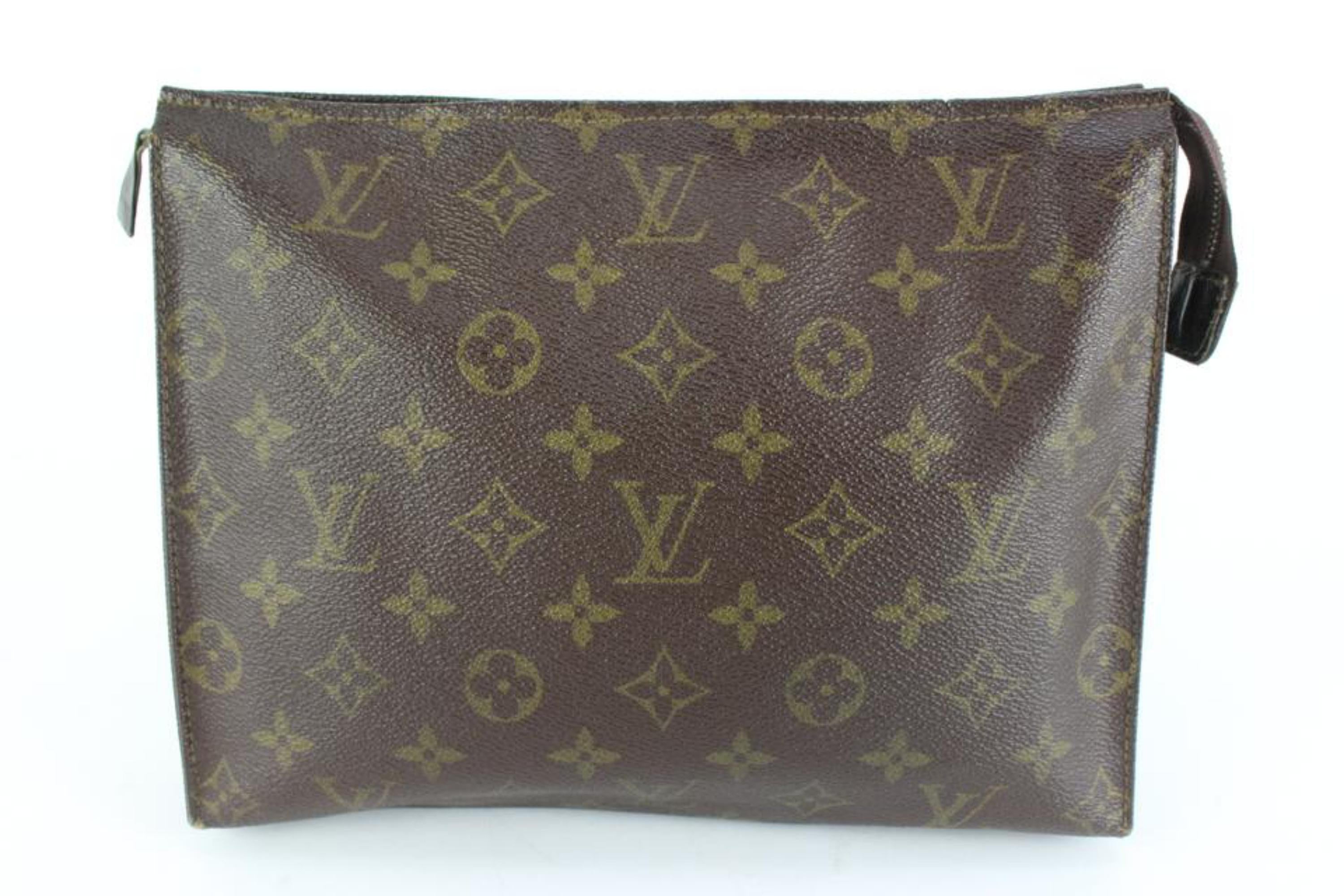 Louis Vuitton Toiletry Pouch 26 /What Fits Inside 