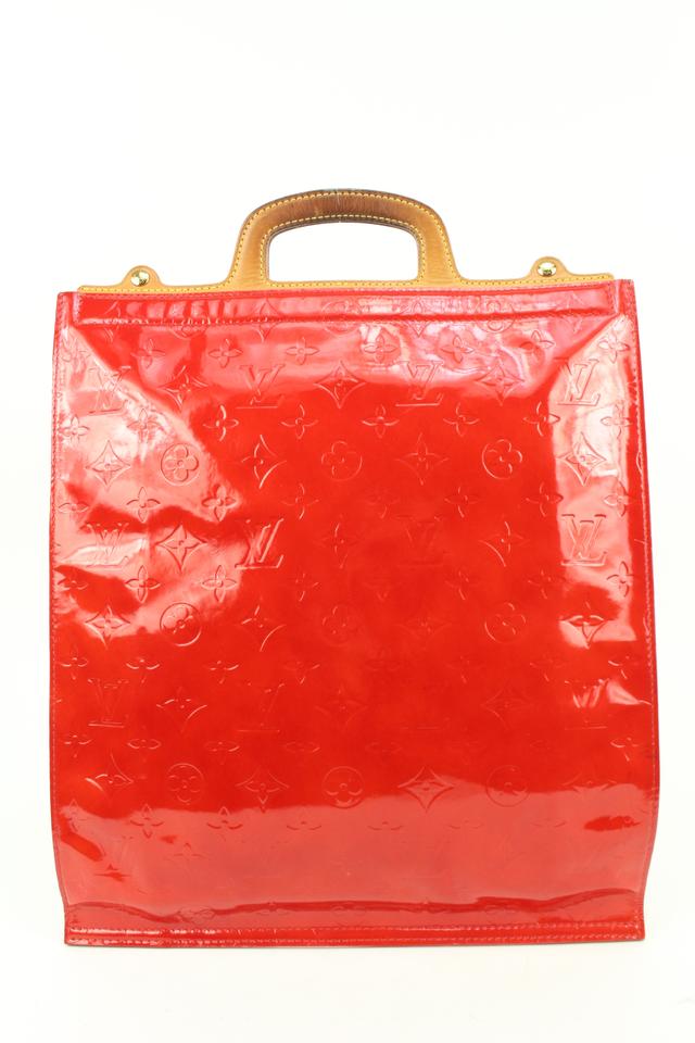 Sold at Auction: Louis Vuitton Red Vernis Leather Brentwood Tote