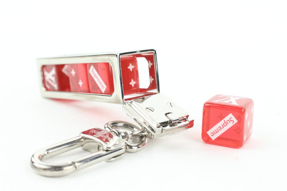 Louis Vuitton x Supreme Dice Keychain - Red Keychains, Accessories -  LOU680975