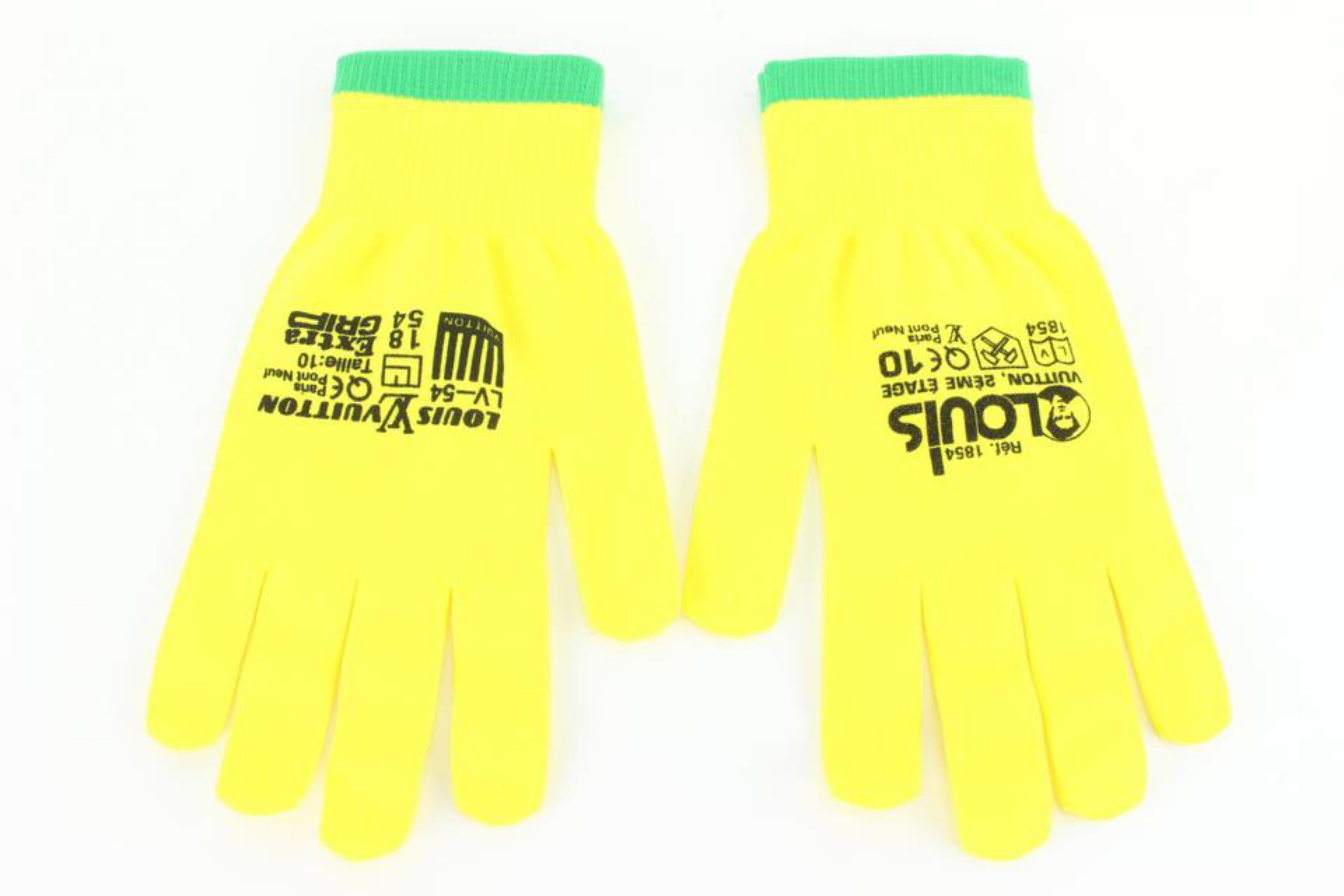 Shop Louis Vuitton Wool Street Style Plain Logo Gloves Gloves