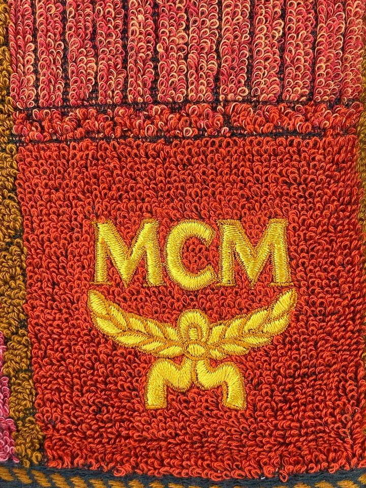 Mcm Ultra Rare Red x Blue Logo Towel Set 10m520