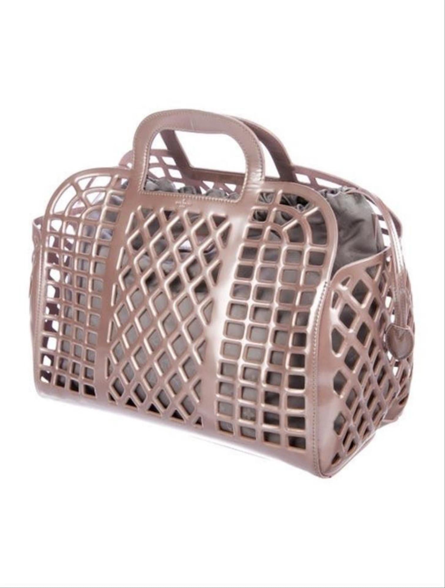 LOUIS VUITTON Metallic Patent Reef Jelly Basket MM Pink 722591